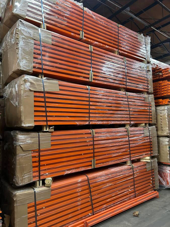 Used pallet racking Beams in Florida ready to ship.